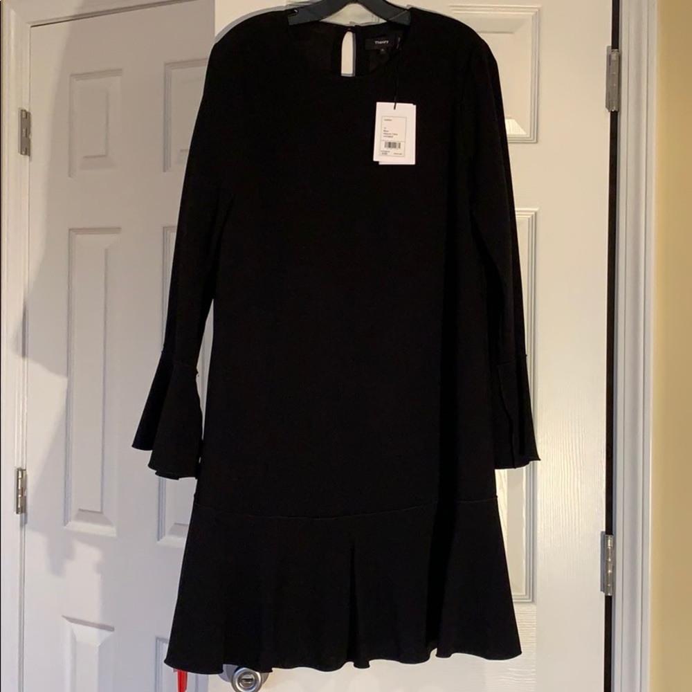 Theory long-sleeve dress. Flare bottom and sleeves